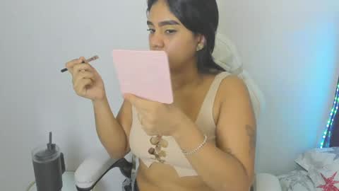 Snapshot of madelinesquit chatting on 04.21.26 madelinesquit online show from 04.21.26