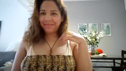 madellein online show from 10.02.25