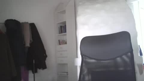 madio1187940 online show from 09.23.25