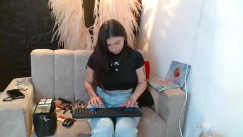 madison407843 online show from 04.16.26