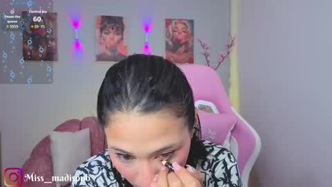 Snapshot of madison__beer chatting on 05.12.26 Madison online show from 05.12.26