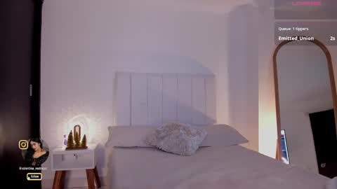 Valentina   1030   530  -  online show from 12.31.24