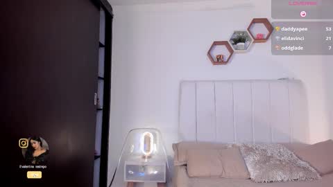 Valentina   1030   530  -  online show from 09.13.25