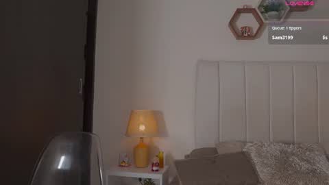 Snapshot of madison__evans chatting on 07.10.26 Valentina 1030 530 - online show from 07.10.26