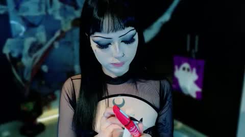 madison_jacksonn online show from 10.23.25