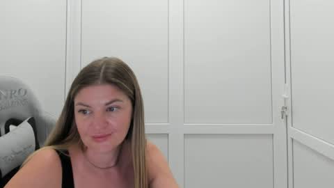 Snapshot of madison_smile chatting on 07.14.26 Madison online show from 07.14.26