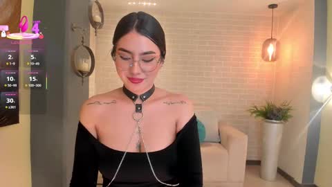 Maddi Collins online show from 03.04.25