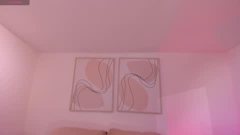 Maddi Collins online show from 11.18.25