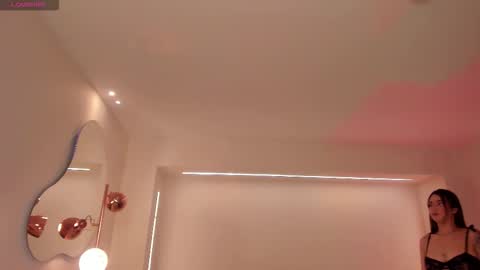 Maddi Collins online show from 11.26.25