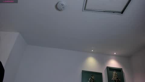 Maddi Collins online show from 11.30.25