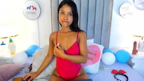 Snapshot of madisongomez16 chatting on 02.11.25 madisongomez16 online show from 02.11.25