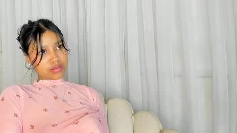 Snapshot of madisongomez16 chatting on 02.26.25 madisongomez16 online show from 02.26.25