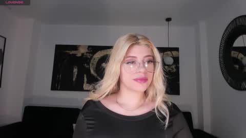 Snapshot of madisonkane chatting on 01.09.26 Madison Kane online show from 01.09.26