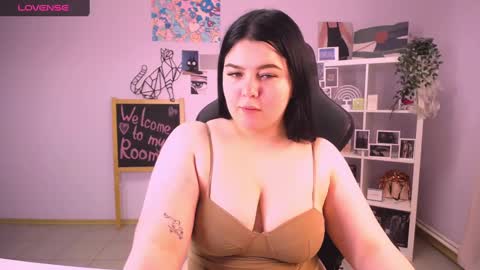 madisonmongomery online show from 12.04.24