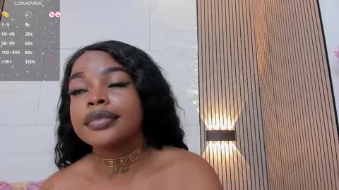 Snapshot of madissonlopez chatting on 05.23.26 Madisson Lopez online show from 05.23.26