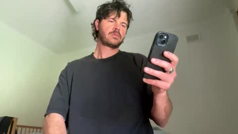 Snapshot of madjiik chatting on 10.26.25 madjiik online show from 10.26.25