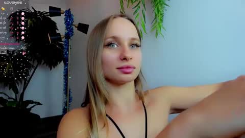 Snapshot of madlen_new chatting on 12.16.24 Madlen online show from 12.16.24