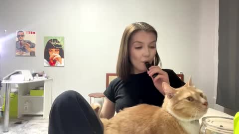 Snapshot of madlynarms chatting on 03.27.26 Mary online show from 03.27.26