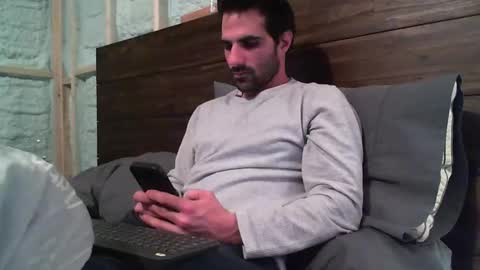 Guigui online show from 02.01.25