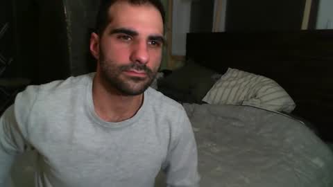 Guigui online show from 02.23.25