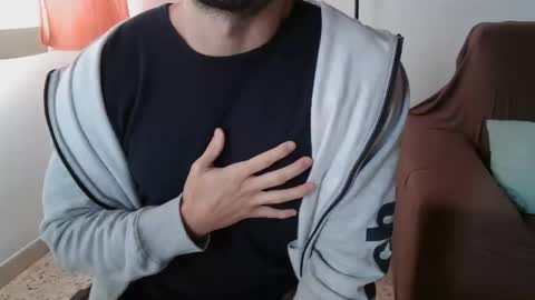 Snapshot of madmax20x chatting on 01.12.25 madmax20x online show from 01.12.25