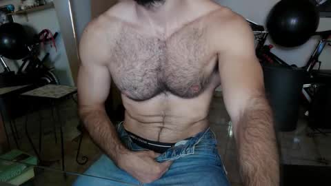 Snapshot of madmax20x chatting on 09.20.25 madmax20x online show from 09.20.25