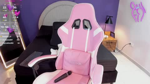 mady_collins online show from 02.05.25