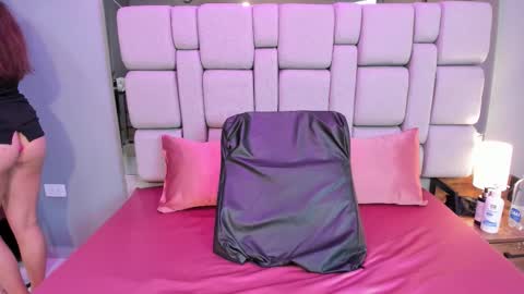 mady_collins online show from 10.15.25