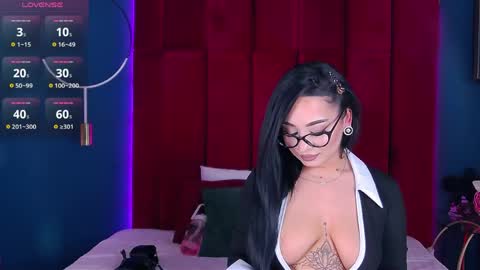 Snapshot of madyluxx chatting on 04.24.26 MadyLuxx online show from 04.24.26
