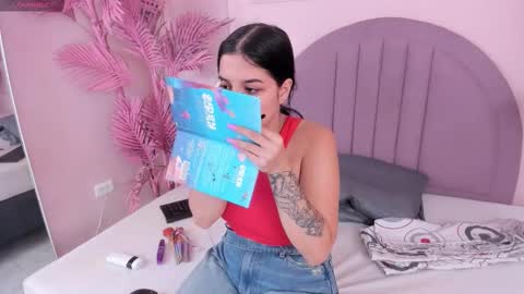 madyscarlett online show from 10.21.25
