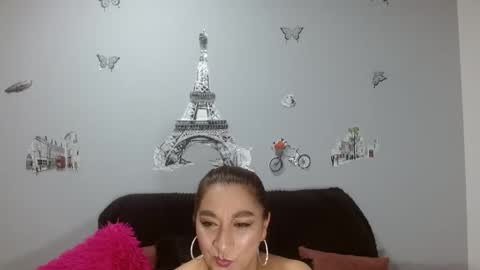 Snapshot of madysonthaylor chatting on 10.07.25 Mady online show from 10.07.25
