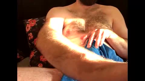 Snapshot of maechtigerschwanz chatting on 10.18.25 maechtigerschwanz online show from 10.18.25