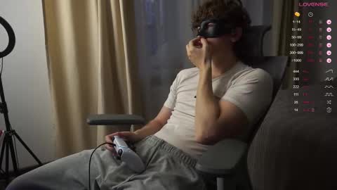 Snapshot of maestro3369 chatting on 10.02.25 Mike XMaestro 3369 online show from 10.02.25