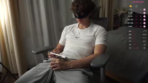 Snapshot of maestro3369 chatting on 02.04.26 Mike XMaestro 3369 online show from 02.04.26