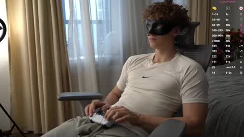 Mike XMaestro 3369 online show from 03.04.26