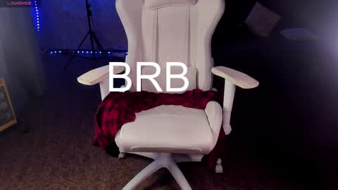 Maevee online show from 02.09.25