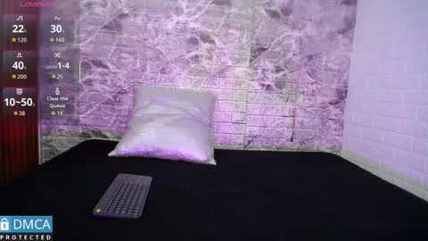 maevekuro online show from 09.23.25