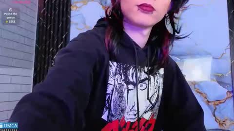 maevekuro online show from 10.22.25