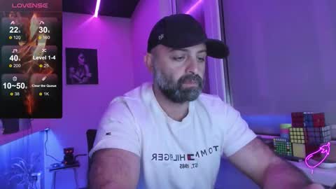 Snapshot of magabear chatting on 09.22.25 Magabear online show from 09.22.25