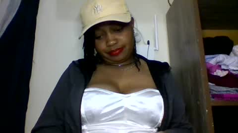 Snapshot of magdalinemus chatting on 06.30.26 magdalinemus online show from 06.30.26