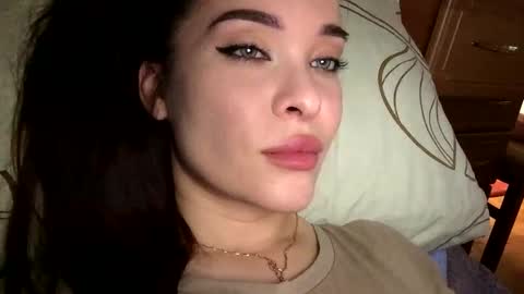 magggg658318 online show from 09.30.25