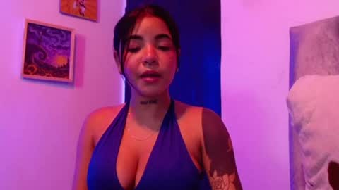 Snapshot of maggie_love77 chatting on 05.15.26 maggie online show from 05.15.26