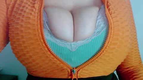 Maggie   online show from 01.21.25