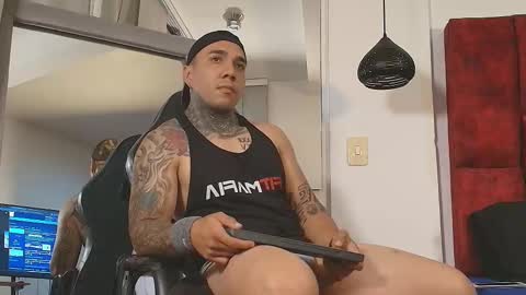 Snapshot of magic_clayton chatting on 10.05.25 Magic online show from 10.05.25