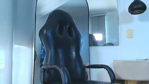 Snapshot of magic_clayton chatting on 10.13.25 Magic online show from 10.13.25