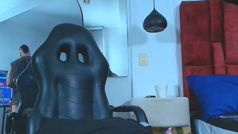 Snapshot of magic_clayton chatting on 10.15.25 Magic online show from 10.15.25