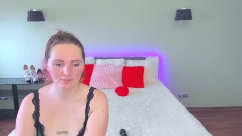 Lili and Bella online show from 02.25.26