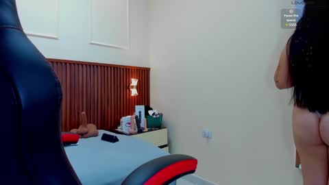 magievans1 online show from 02.26.25