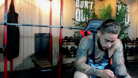 Snapshot of magnus_dahl chatting on 02.02.25 MAGNUS DAHL online show from 02.02.25