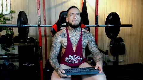 Snapshot of magnus_dahl chatting on 02.16.25 MAGNUS DAHL online show from 02.16.25